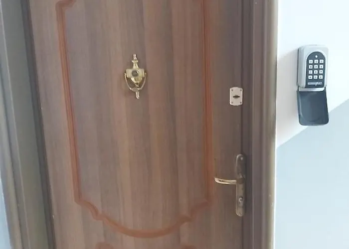 Gesapartment * 地拉那